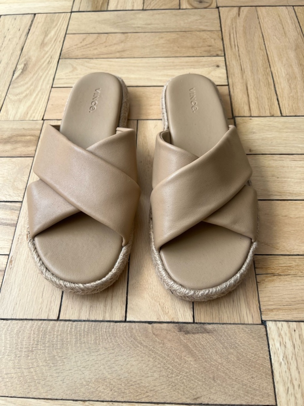 Vince Tan Cross-Band Slide Sandals. Size 8.